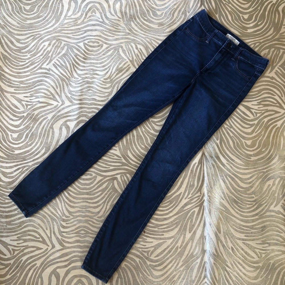 Abercrombie & Fitch Midrise Skinny Jeans